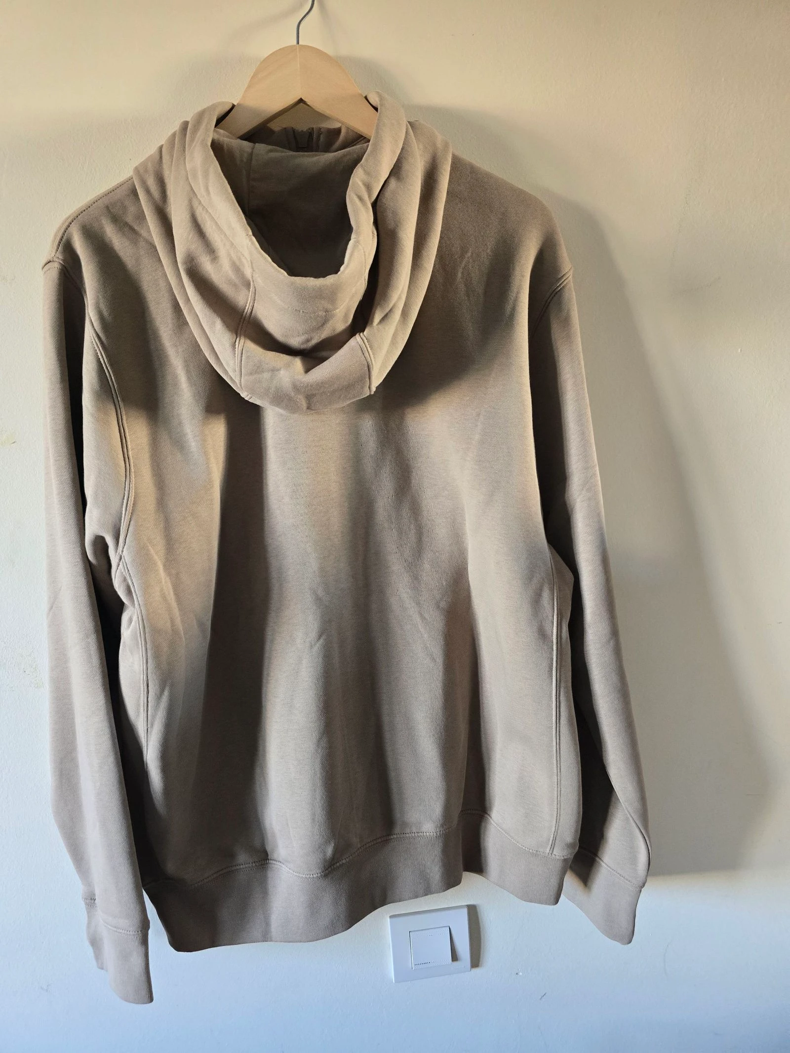 Sudadera Nike Bege com Zíper - Tamanho M (Nova com etiquetas) – photo 4